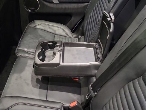 Certified 2025 Land Rover Discovery Sport Dynamic SE image 16