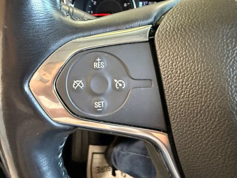 Used 2018 Chevrolet Traverse LT FWD image 27