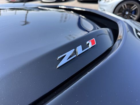 Used 2018 Chevrolet Camaro ZL1 RWD image 5