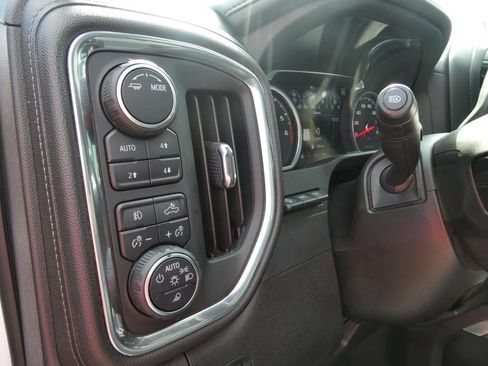 Certified 2021 Chevrolet Silverado 1500 LTZ w/ Technology Package AWD/4WD image 27