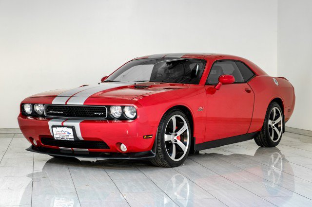 Used 2011 Dodge Challenger SRT8 RWD image 4