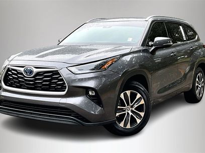 Used 2021 Toyota Highlander XLE