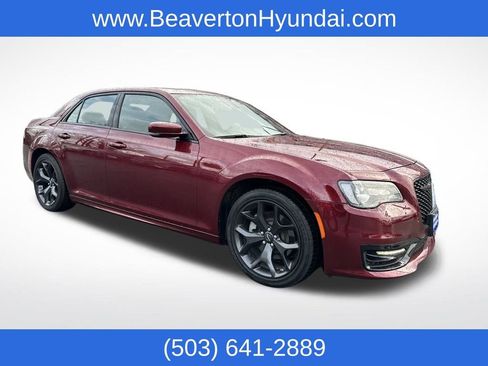 Used 2023 Chrysler 300 S w/ Comfort Group image 9