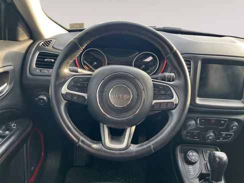 Used 2019 Jeep Compass Trailhawk image 12