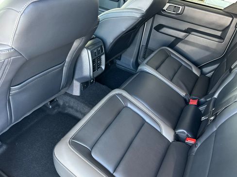 New 2026 Ford Bronco Outer Banks w/ Sasquatch Package image 11