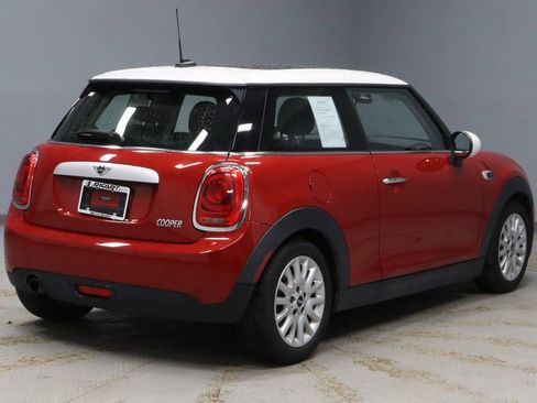 Used 2015 MINI Cooper 2-Door Hardtop image 11