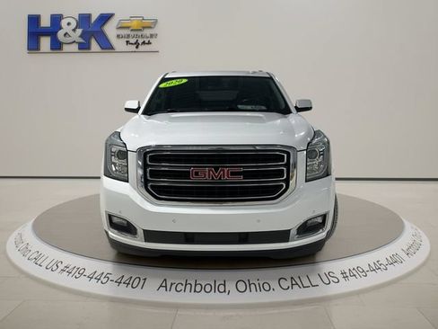 Used 2020 GMC Yukon XL SLT w/ Open Road Package AWD/4WD image 2