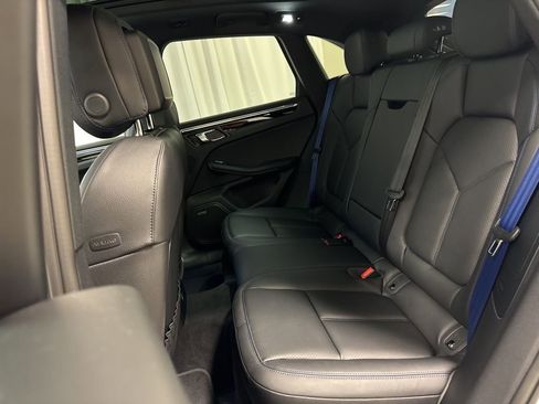 Used 2026 Porsche Macan AWD/4WD image 28