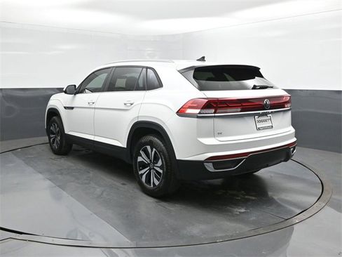 New 2026 Volkswagen Atlas Cross Sport SE image 5
