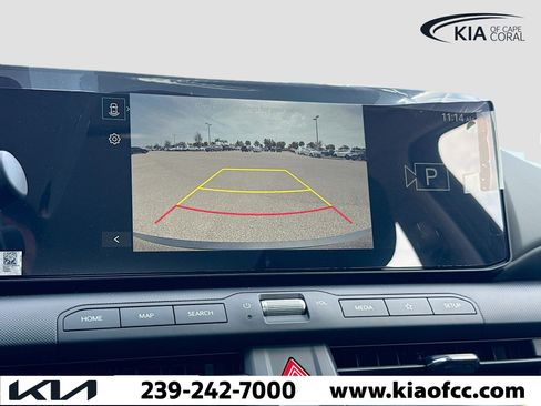 New 2025 Kia K4 LXS image 28