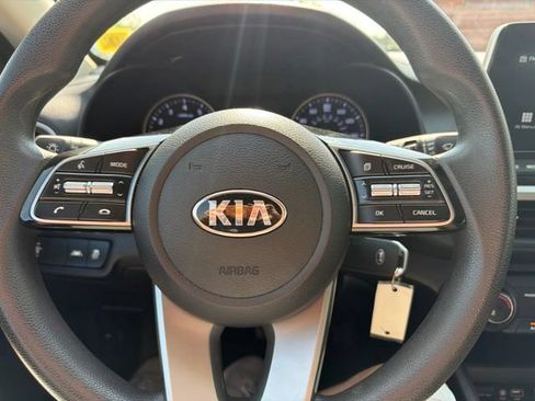 Certified 2021 Kia Forte LXS FWD image 22