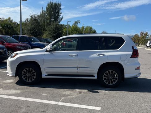 Used 2018 Lexus GX 460 image 10