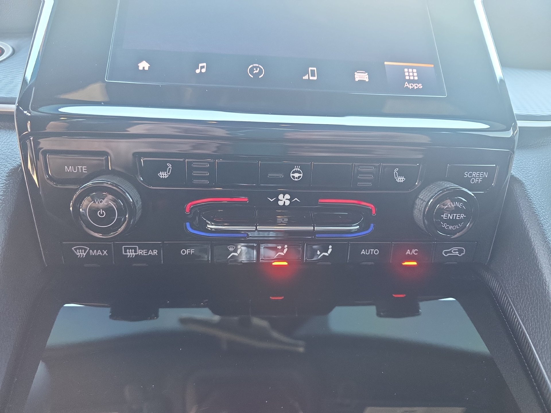 Used 2025 Jeep Grand Cherokee L Laredo w/ Luxury Tech Group I AWD/4WD image 24