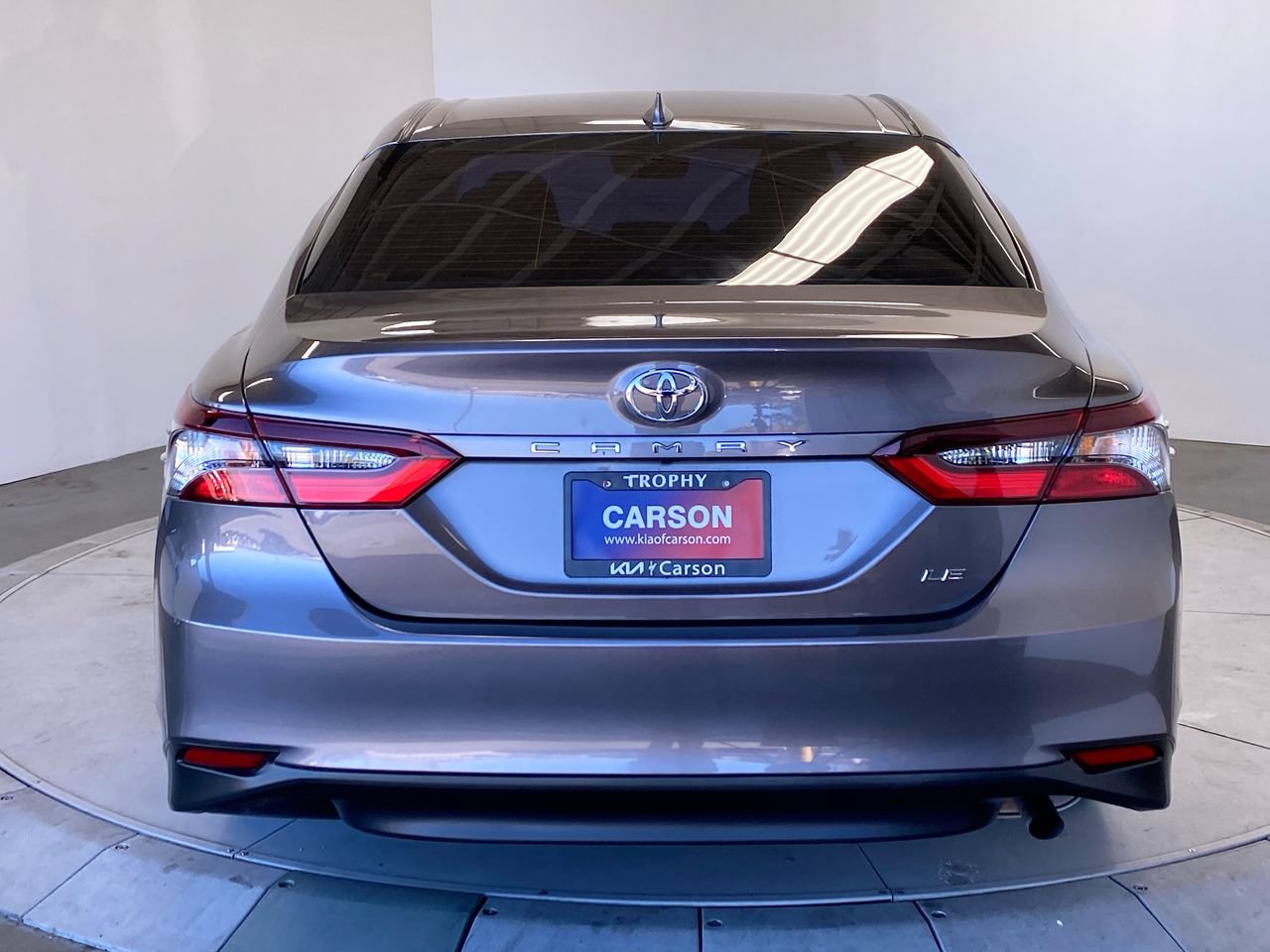 Used 2022 Toyota Camry LE FWD image 4