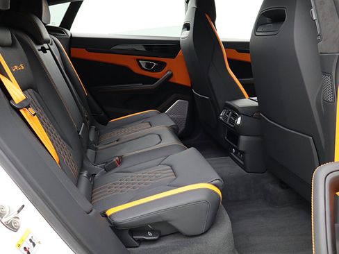 Used 2024 Lamborghini Urus S image 40