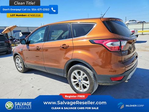 Used 2017 Ford Escape SE image 3
