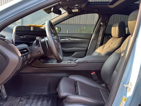 Used 2025 Cadillac CT5 V AWD/4WD image 9