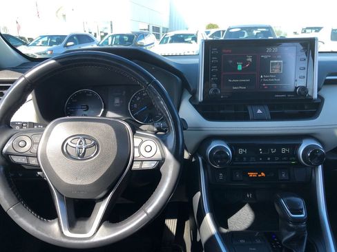 Used 2019 Toyota RAV4 XLE image 30