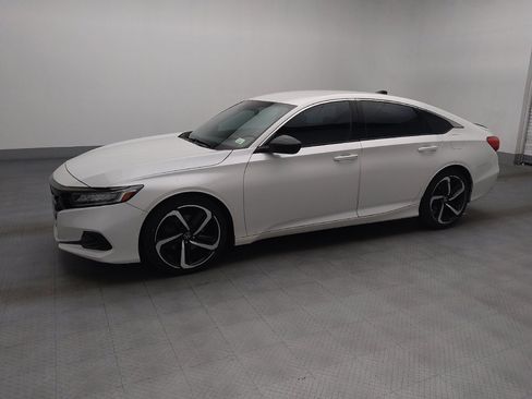 Used 2021 Honda Accord Sport image 2