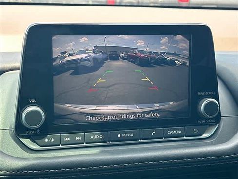 Used 2023 Nissan Rogue SV w/ SV Premium B Package FWD image 25