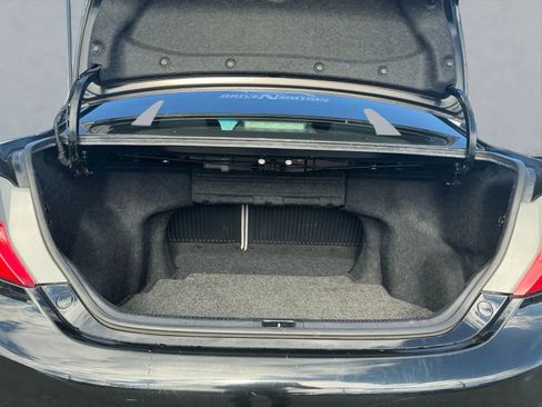 Used 2014 Toyota Camry LE image 19