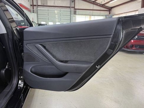 Used 2018 Tesla Model 3 Long Range image 14