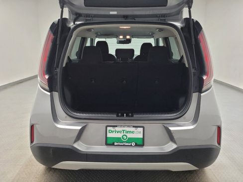 Used 2023 Kia Soul LX w/ Option Group 015 FWD image 28