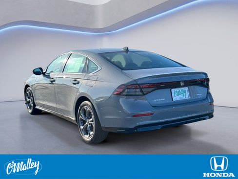 New 2025 Honda Accord EX-L image 3