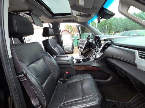 Used 2016 GMC Yukon XL SLT w/ Open Road Package AWD/4WD image 47