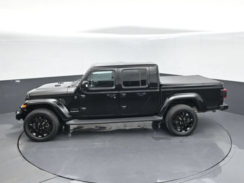 Used 2022 Jeep Gladiator Overland AWD/4WD image 41