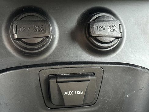 Used 2014 Hyundai Santa Fe Sport 2.0T w/ Navigation Package 06 image 30