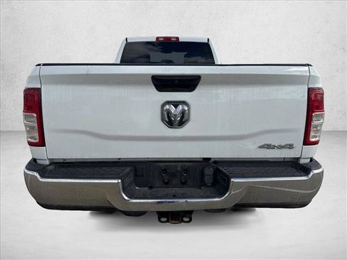 Used 2023 RAM 2500 Tradesman w/ Chrome Appearance Group AWD/4WD image 6