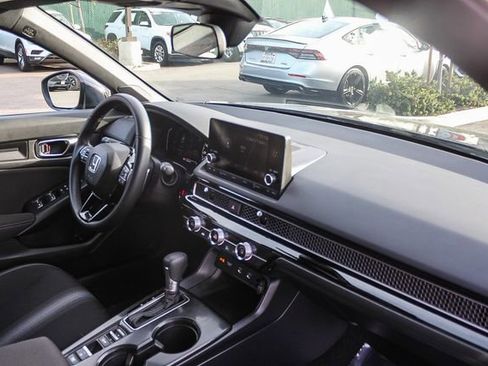 Used 2025 Honda Civic Sport image 22