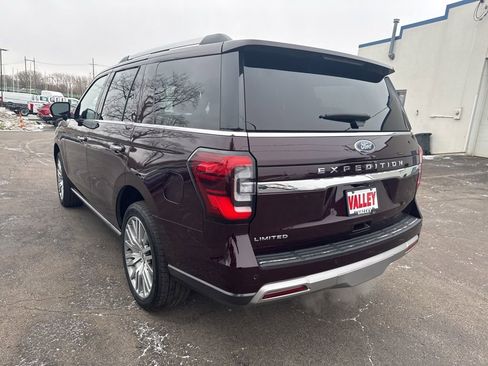 Used 2023 Ford Expedition Limited image 5
