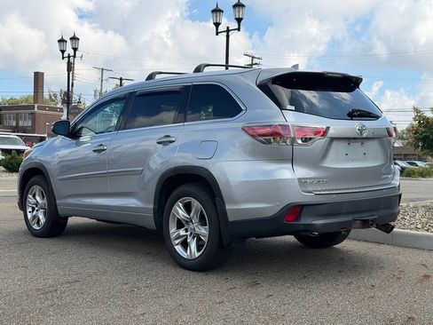 Used 2015 Toyota Highlander Limited AWD/4WD image 18