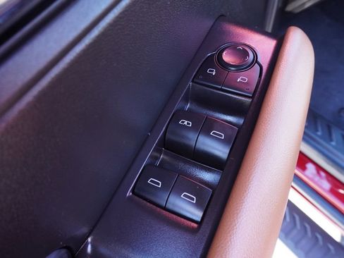 Certified 2023 GMC Canyon AT4 w/ AT4 Premium Package image 17