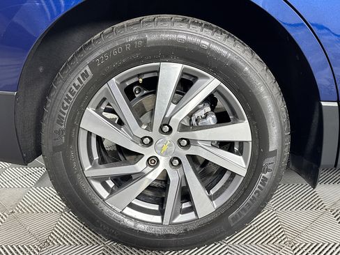 Used 2022 Chevrolet Equinox Premier image 32