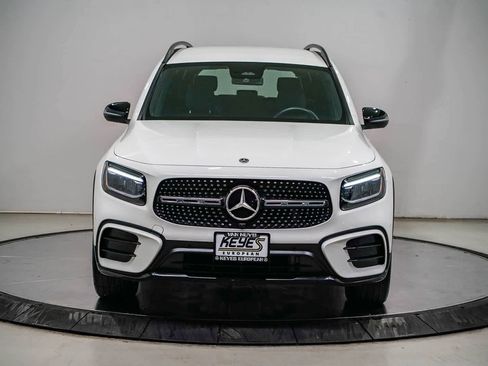 Used 2025 Mercedes-Benz GLB 250 image 6