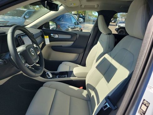 New 2026 Volvo XC40 B5 Plus w/ Protection Package Premier image 7