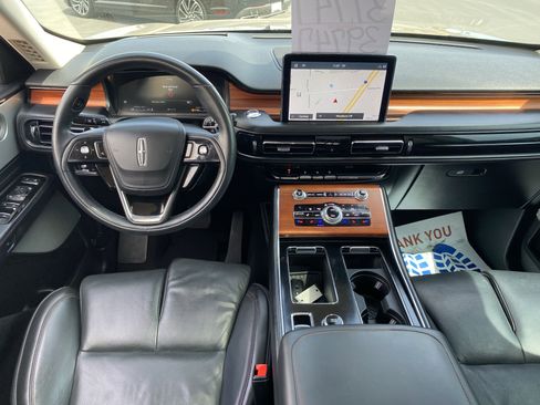 Used 2020 Lincoln Aviator Reserve w/ Equipment Group 202A image 7