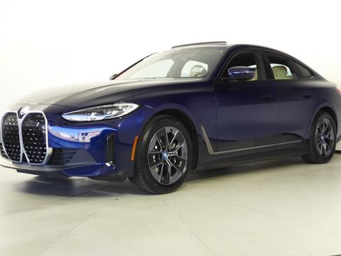 Used 2023 BMW i4 eDrive35 w/ Premium Package RWD image 2