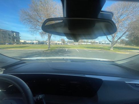 Used 2025 Buick Encore GX Preferred image 27