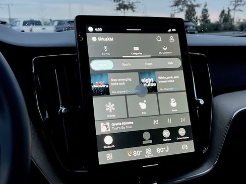 New 2026 Volvo XC60 B5 Plus w/ Protection Package Premier image 18