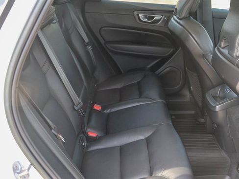 Used 2023 Volvo XC60 B5 Plus w/ Climate Package image 21