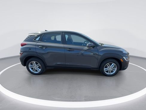 Used 2023 Hyundai Kona SE w/ Cargo Package image 9
