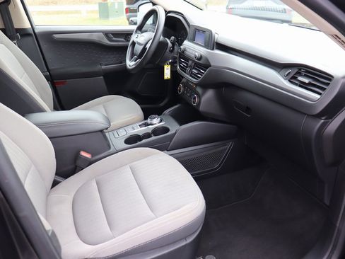Used 2020 Ford Escape S image 23