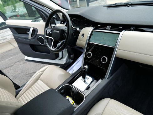 Used 2021 Land Rover Discovery Sport S image 35