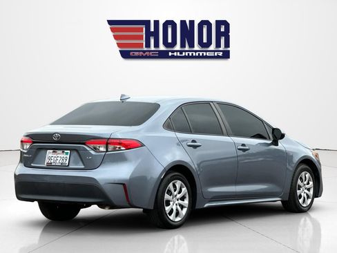 Used 2023 Toyota Corolla LE FWD image 4