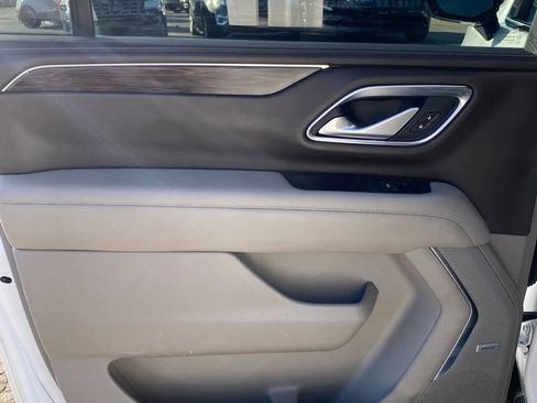 Used 2022 Chevrolet Suburban LT w/ LT Signature Plus Package image 24