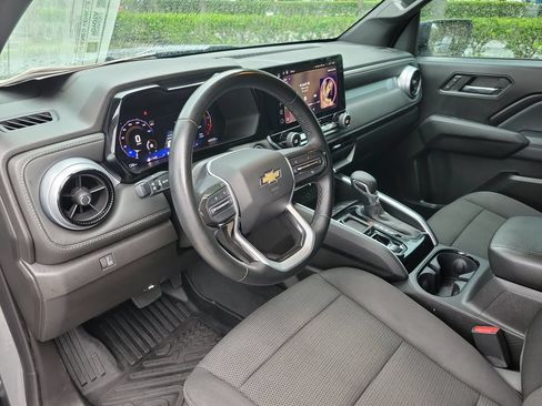 Used 2024 Chevrolet Colorado LT w/ LT Convenience Package RWD image 15